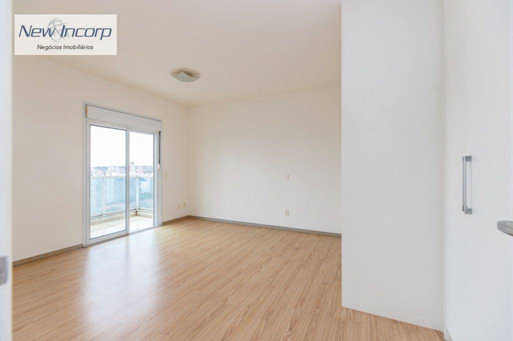 Apartamento à venda com 3 quartos, 227m² - Foto 25