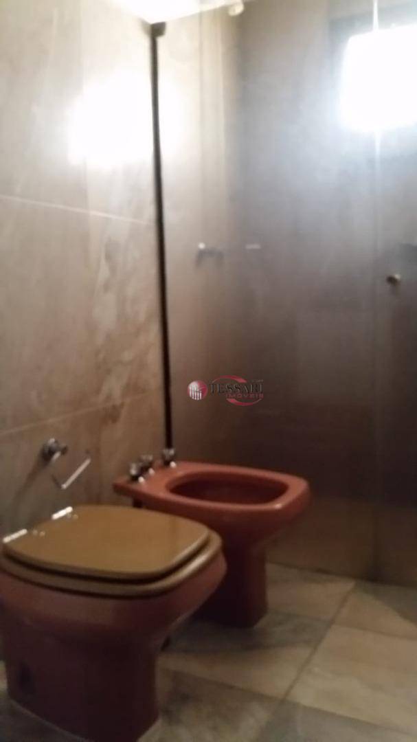 Apartamento para alugar com 3 quartos, 274m² - Foto 29