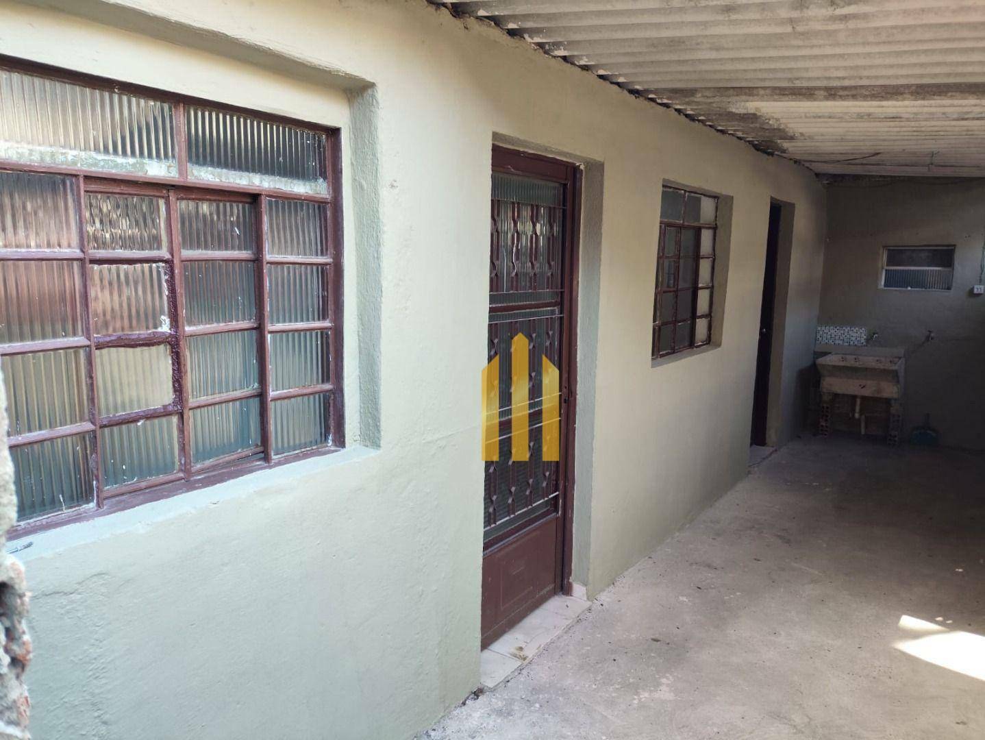 Casa para alugar com 1 quarto, 65m² - Foto 1