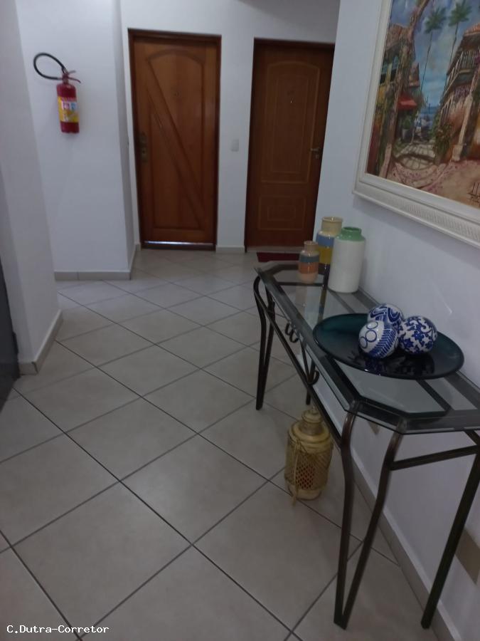 Apartamento à venda com 2 quartos, 80m² - Foto 17