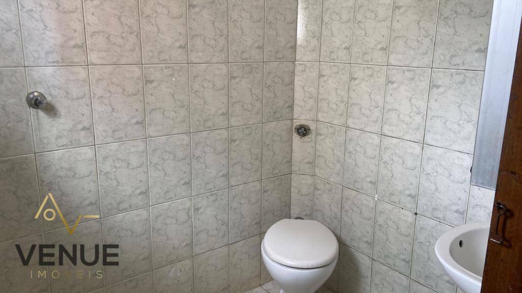 Sobrado à venda com 4 quartos, 340m² - Foto 26