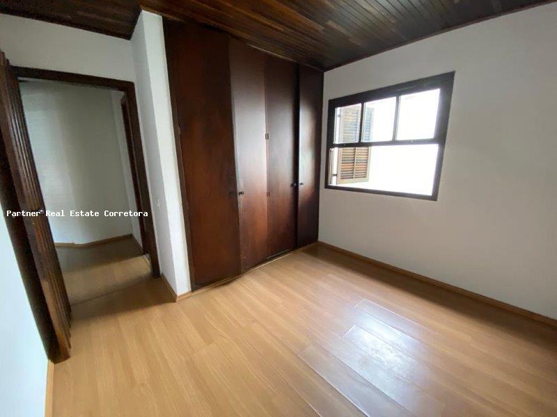 Apartamento à venda com 4 quartos, 230m² - Foto 12