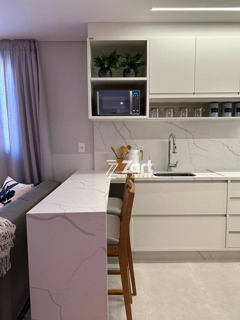 Apartamento à venda com 3 quartos, 130m² - Foto 4