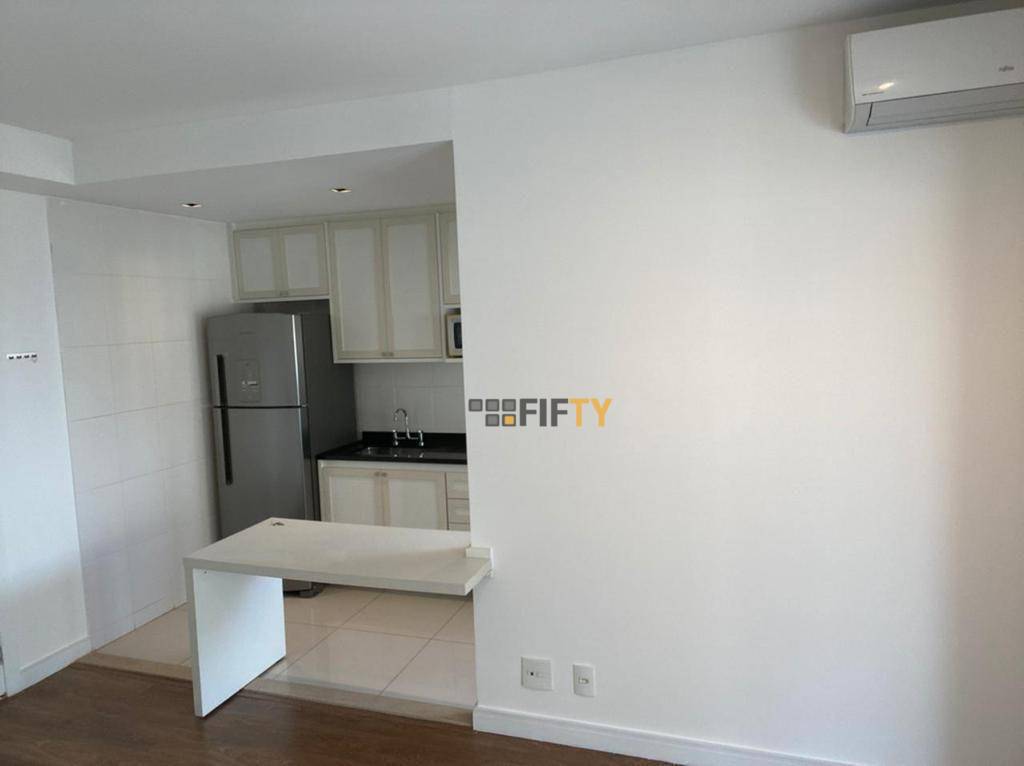 Apartamento para alugar com 1 quarto, 51m² - Foto 28