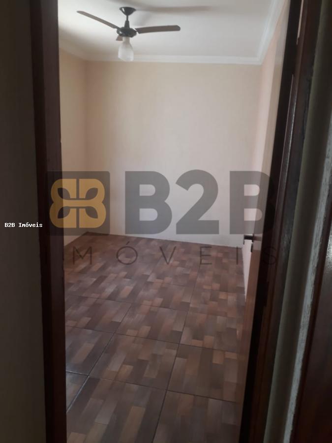 Casa à venda com 3 quartos, 130m² - Foto 17