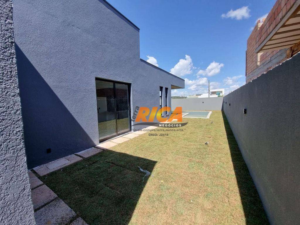 Casa de Condomínio à venda com 4 quartos, 250m² - Foto 18