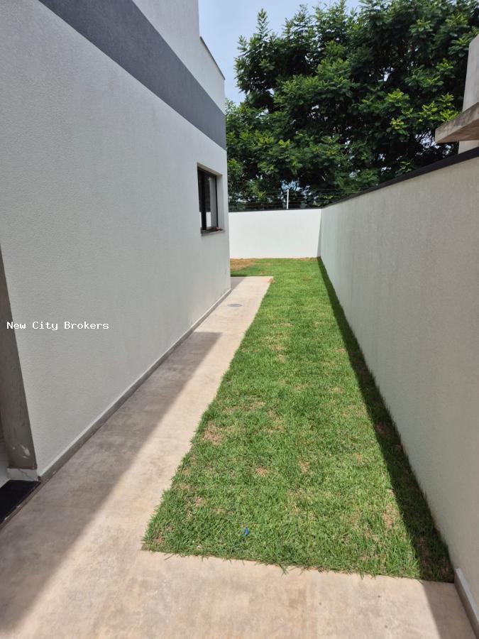 Sobrado à venda com 3 quartos, 300m² - Foto 25