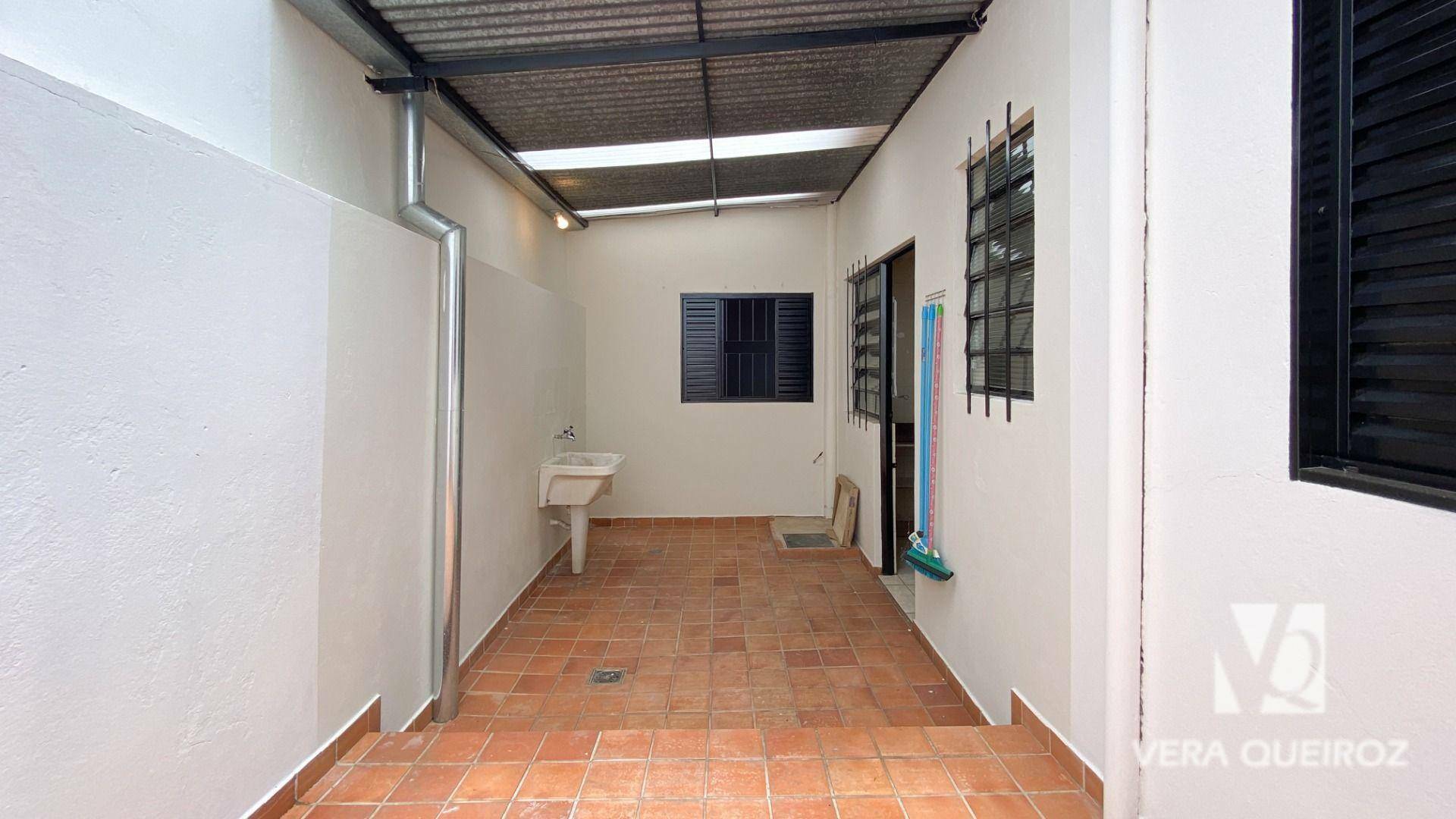 Casa para alugar com 3 quartos, 108m² - Foto 16