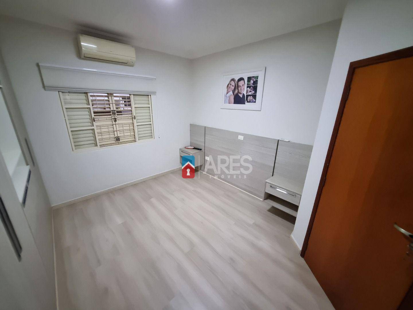 Casa à venda com 2 quartos, 91m² - Foto 14