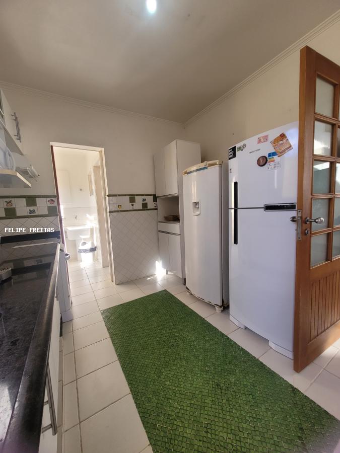 Casa à venda com 3 quartos, 180m² - Foto 8