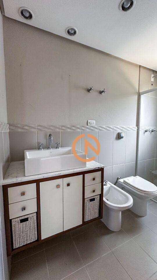 Apartamento à venda com 3 quartos, 250m² - Foto 11
