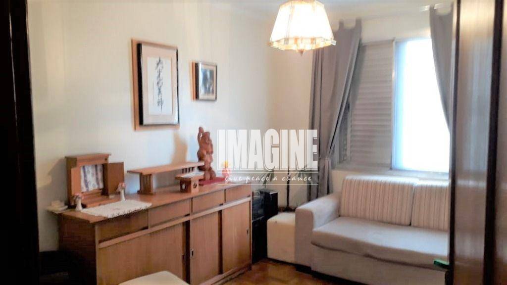 Apartamento à venda com 3 quartos, 130m² - Foto 17