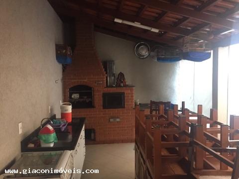 Casa à venda com 3 quartos, 190m² - Foto 16