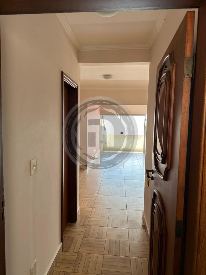 Apartamento à venda com 3 quartos, 147m² - Foto 2