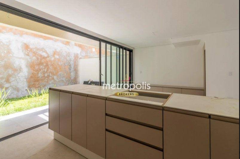 Sobrado à venda com 4 quartos, 214m² - Foto 12