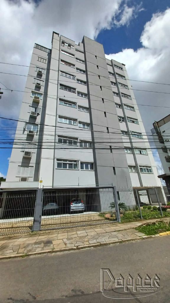 Apartamento à venda com 3 quartos, 204m² - Foto 2