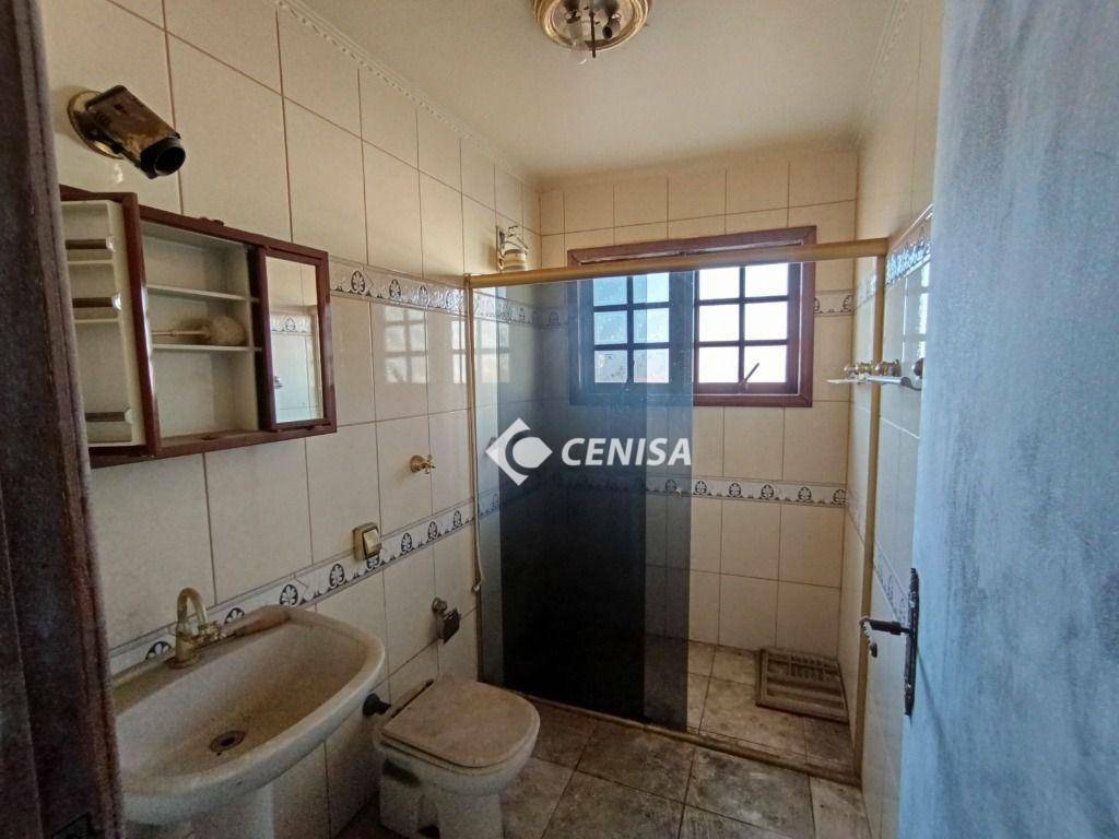 Casa à venda com 5 quartos, 210m² - Foto 24