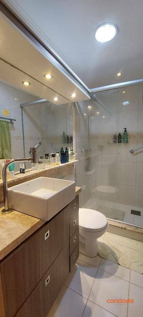 Apartamento para alugar com 3 quartos, 68m² - Foto 6