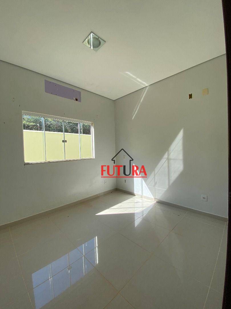 Casa à venda com 3 quartos, 160m² - Foto 7