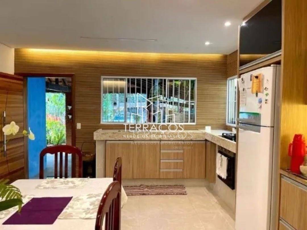 Chácara à venda com 2 quartos, 200m² - Foto 4