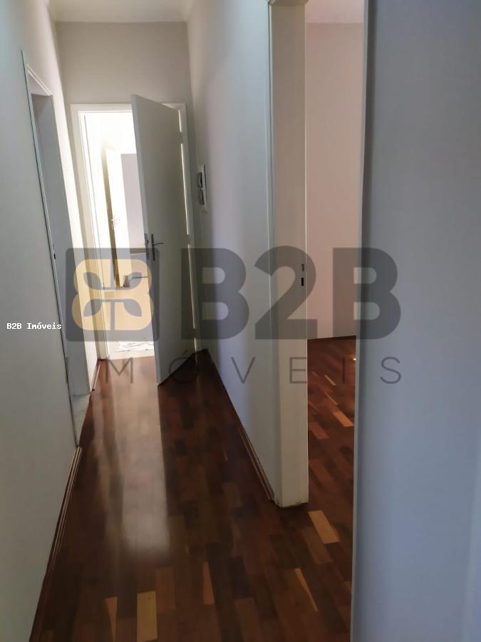 Casa à venda com 3 quartos, 170m² - Foto 9