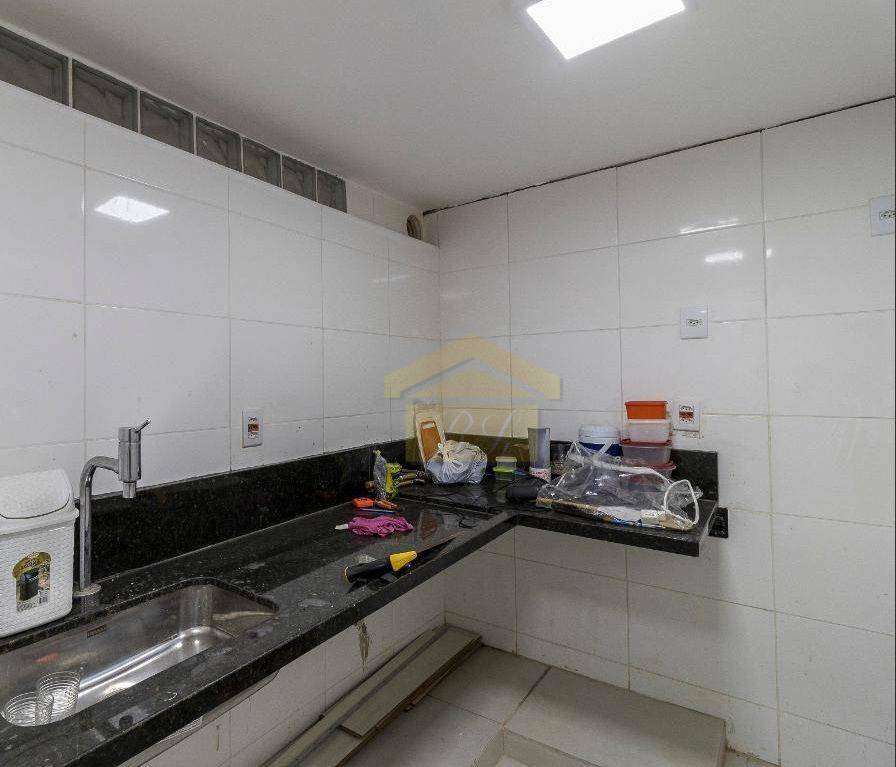 Casa à venda com 3 quartos, 200m² - Foto 7