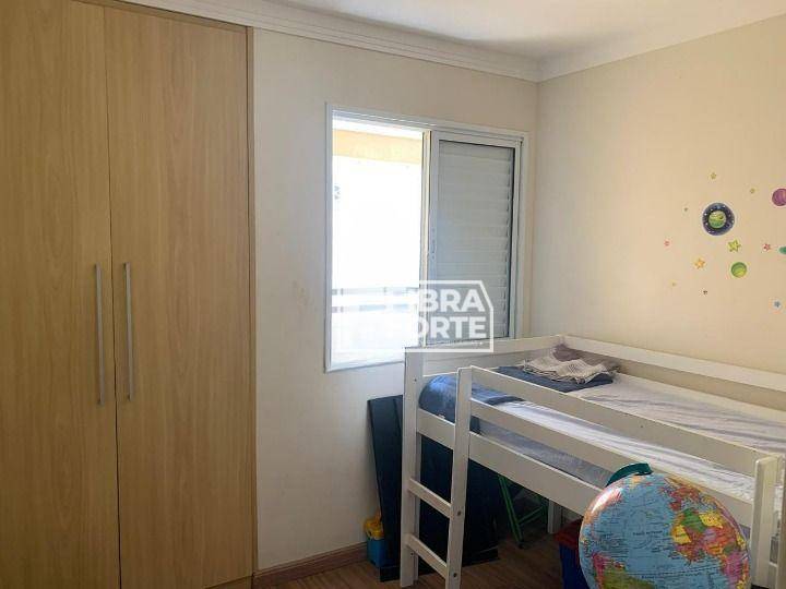 Apartamento à venda com 3 quartos, 70m² - Foto 5