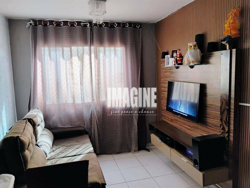 Apartamento à venda com 2 quartos, 50m² - Foto 1