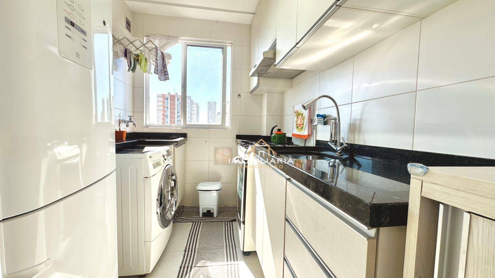 Apartamento para alugar com 2 quartos, 65m² - Foto 5