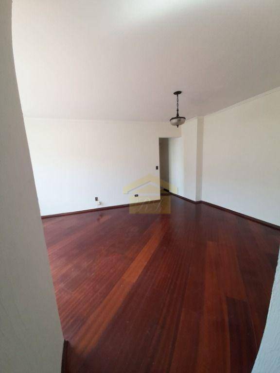 Apartamento à venda com 2 quartos, 78m² - Foto 2