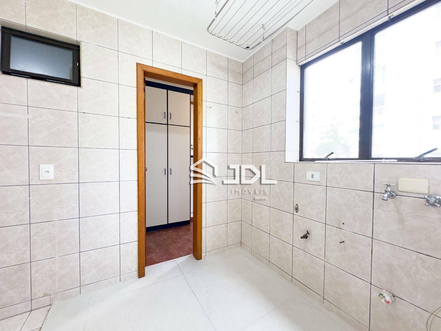 Apartamento à venda com 3 quartos, 118m² - Foto 13