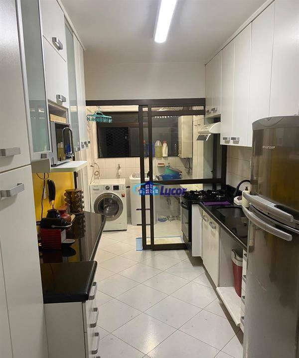 Apartamento à venda com 3 quartos, 96m² - Foto 3