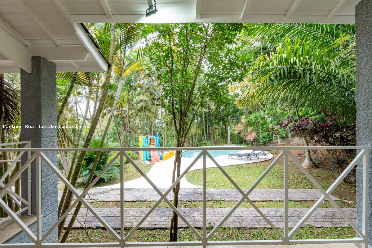 Casa à venda com 6 quartos, 1918m² - Foto 10