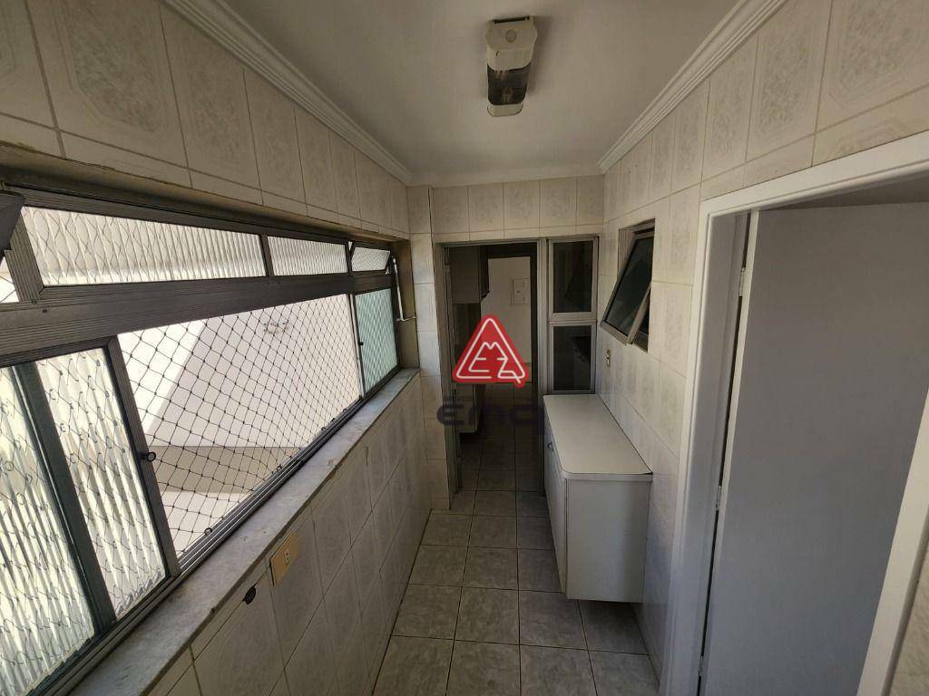 Apartamento à venda com 3 quartos, 70m² - Foto 3