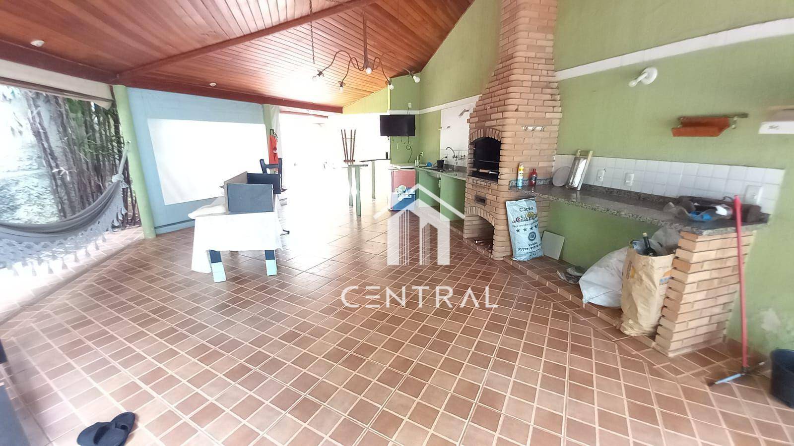 Sobrado à venda com 4 quartos, 257m² - Foto 4