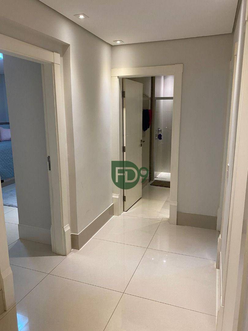 Apartamento à venda com 3 quartos, 278m² - Foto 17