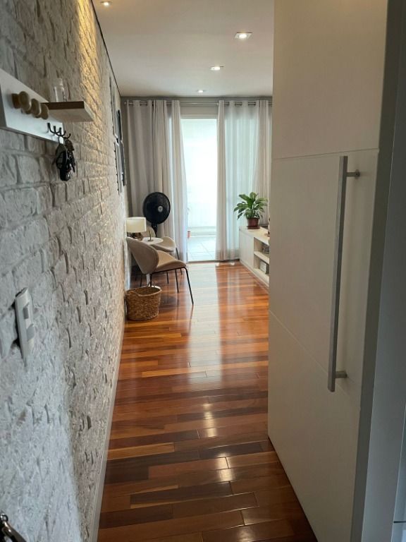 Apartamento à venda com 3 quartos, 95m² - Foto 2