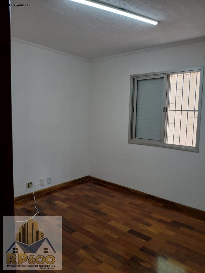 Apartamento à venda com 2 quartos, 72m² - Foto 10