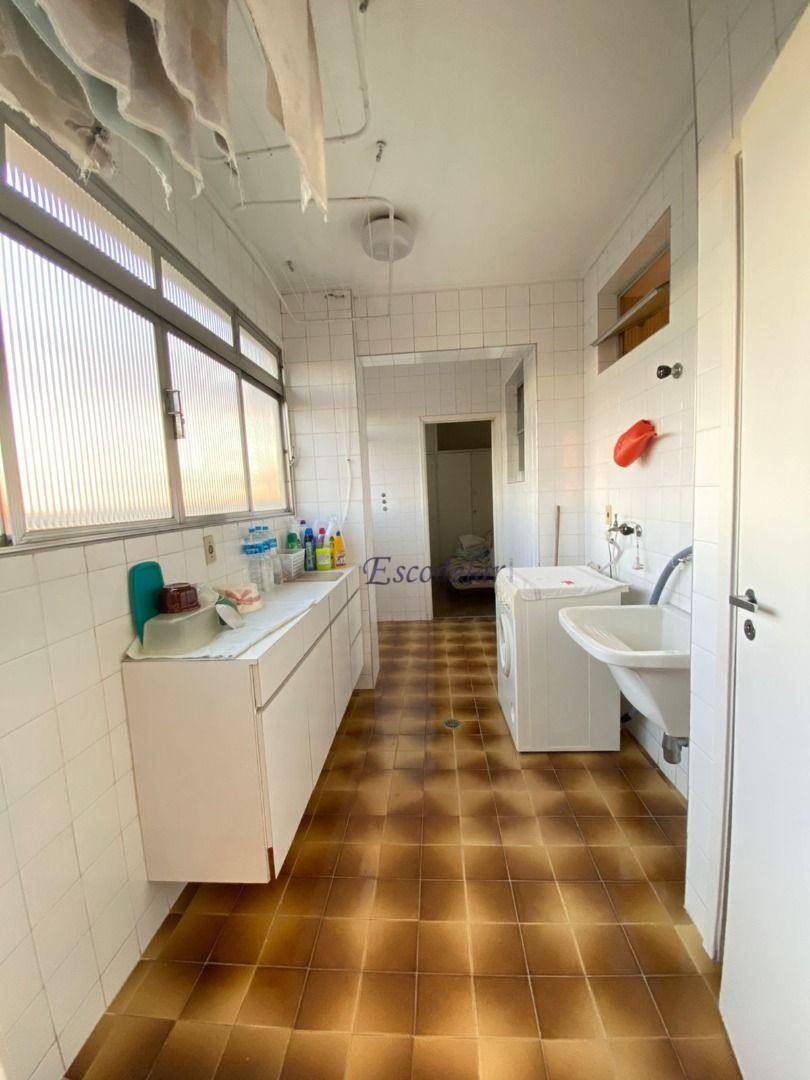 Apartamento à venda com 3 quartos, 151m² - Foto 30