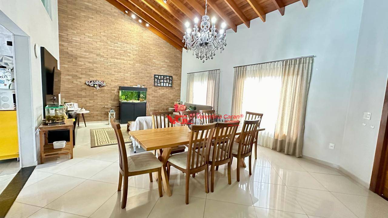 Casa de Condomínio à venda com 4 quartos, 300m² - Foto 5