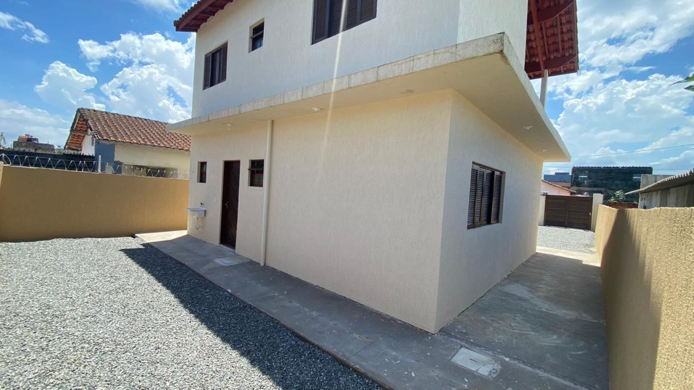 Casa à venda com 2 quartos, 250m² - Foto 8