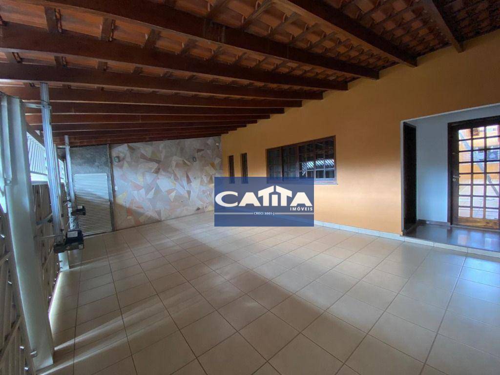 Casa à venda com 4 quartos, 160m² - Foto 3