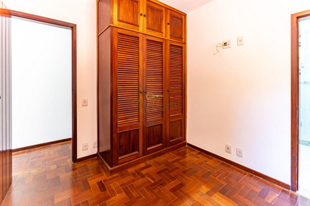 Casa de Condomínio à venda com 5 quartos, 300m² - Foto 35