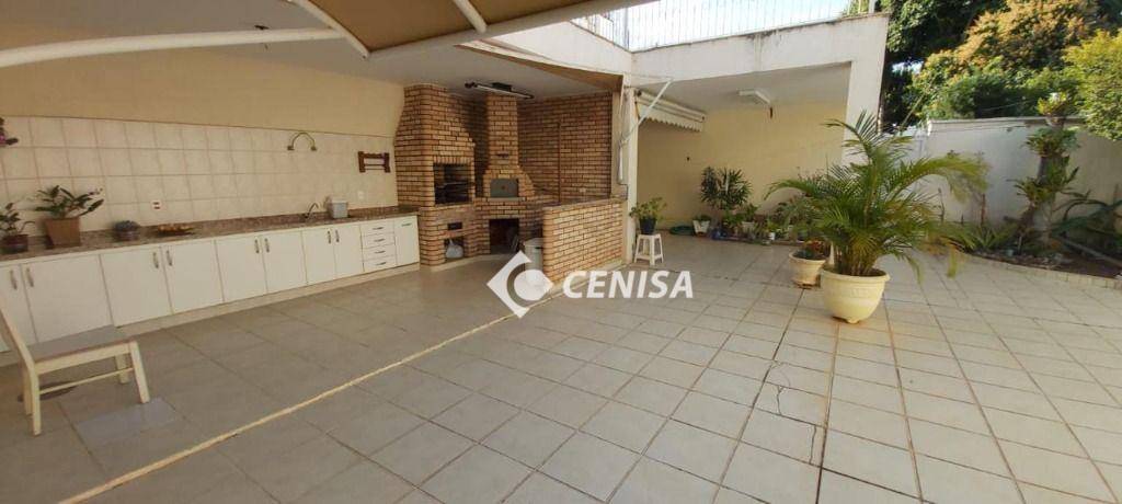 Casa de Condomínio à venda com 4 quartos, 295m² - Foto 29