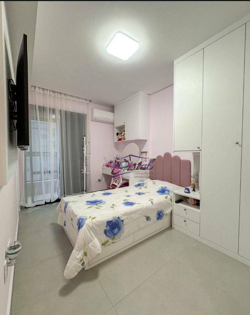 Apartamento à venda com 3 quartos, 118m² - Foto 14