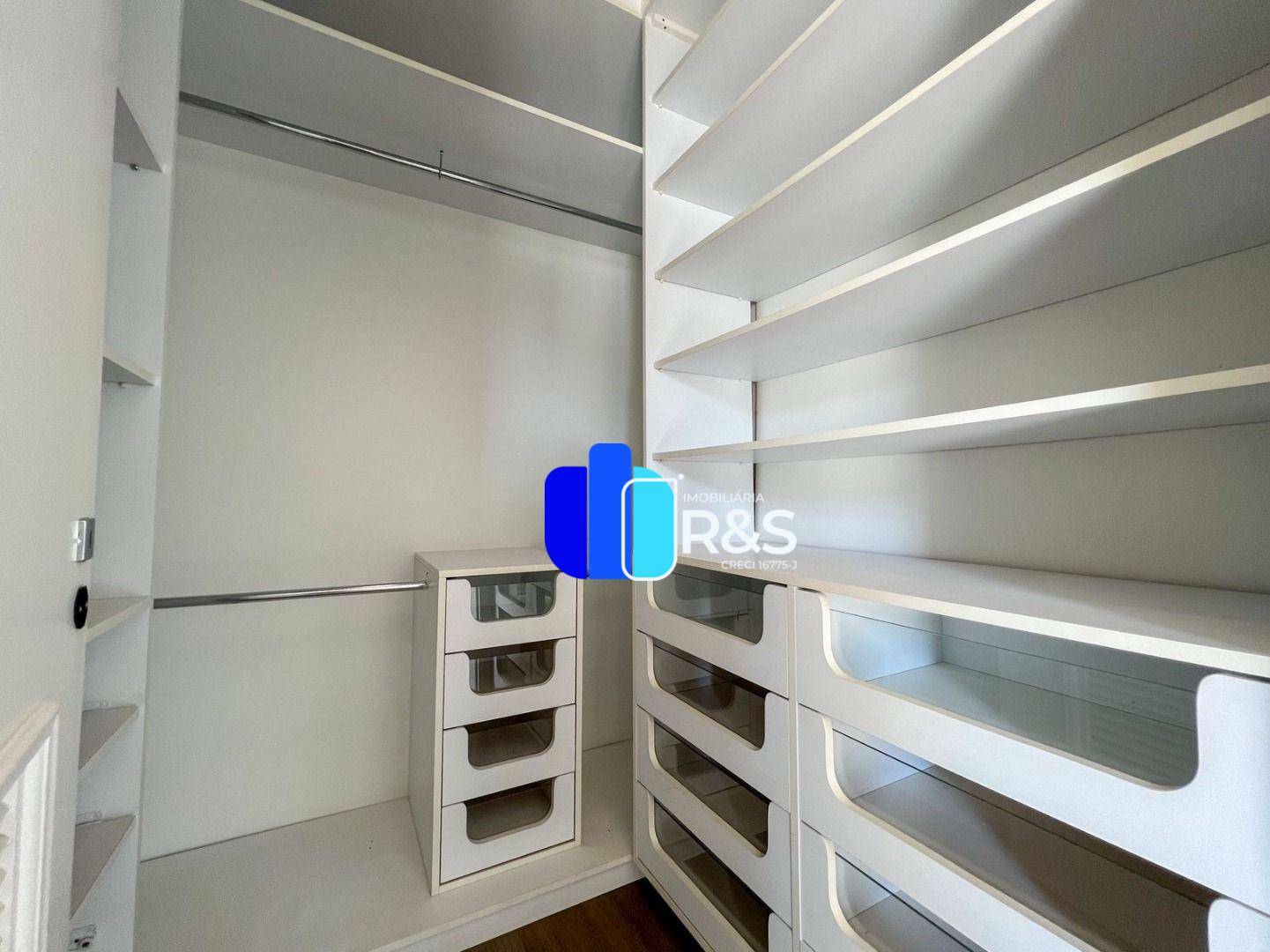 Casa de Condomínio à venda e aluguel com 4 quartos, 625m² - Foto 25