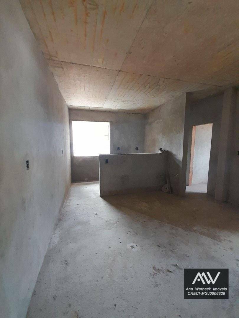 Apartamento à venda com 2 quartos, 70m² - Foto 2