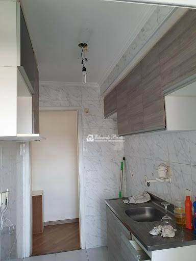 Apartamento à venda com 2 quartos, 48m² - Foto 10