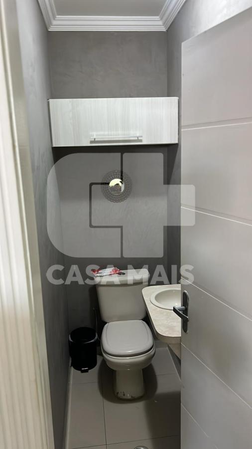 Casa à venda com 3 quartos, 230m² - Foto 3