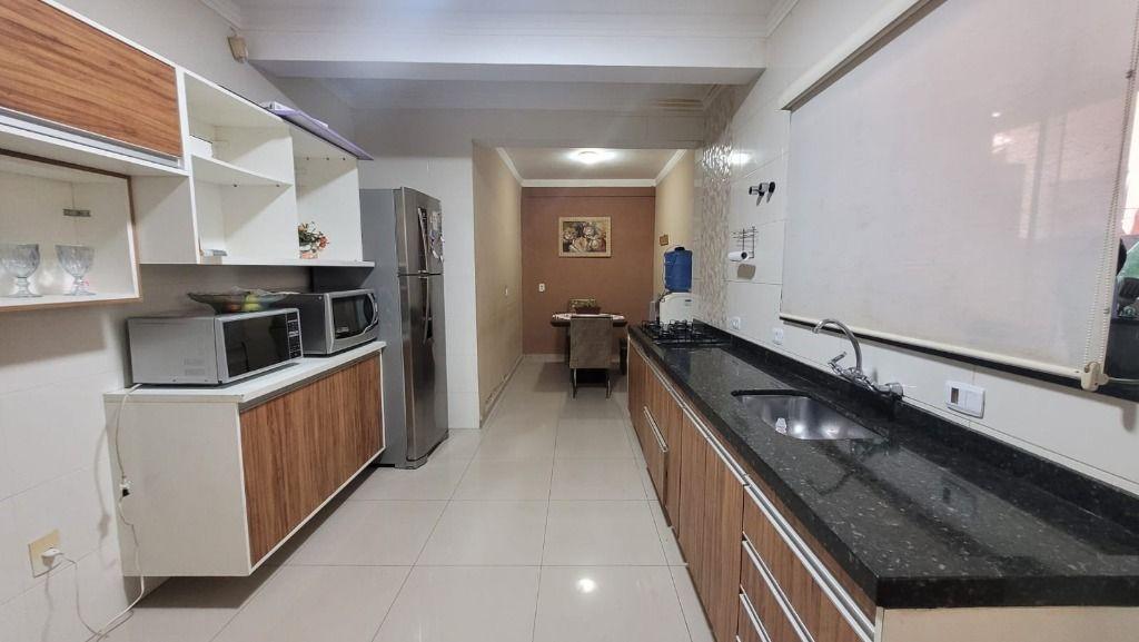 Casa à venda com 3 quartos, 164m² - Foto 25